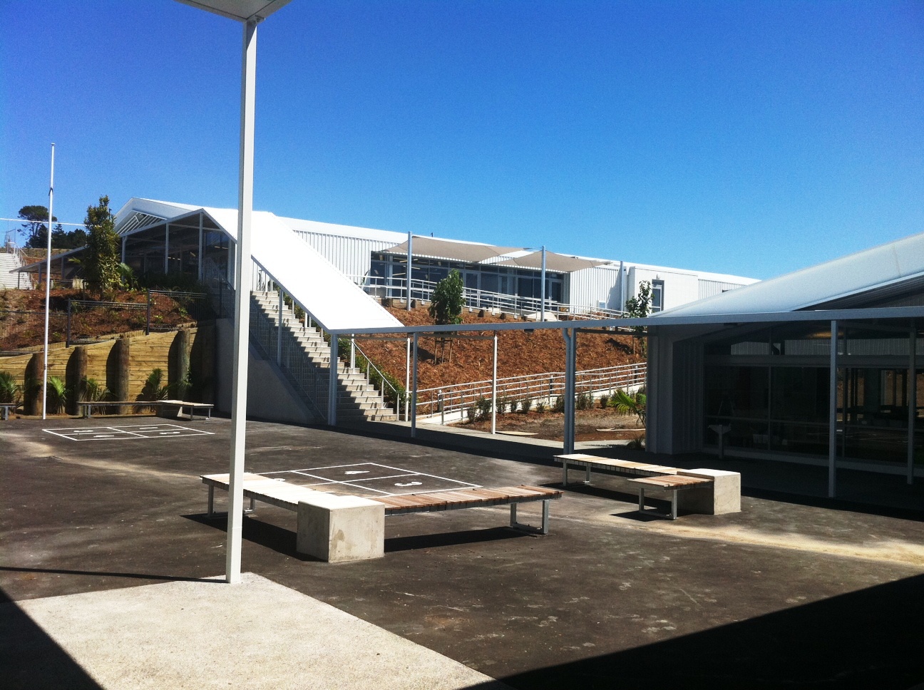 Courtyard and Upper Modern Learning Environment